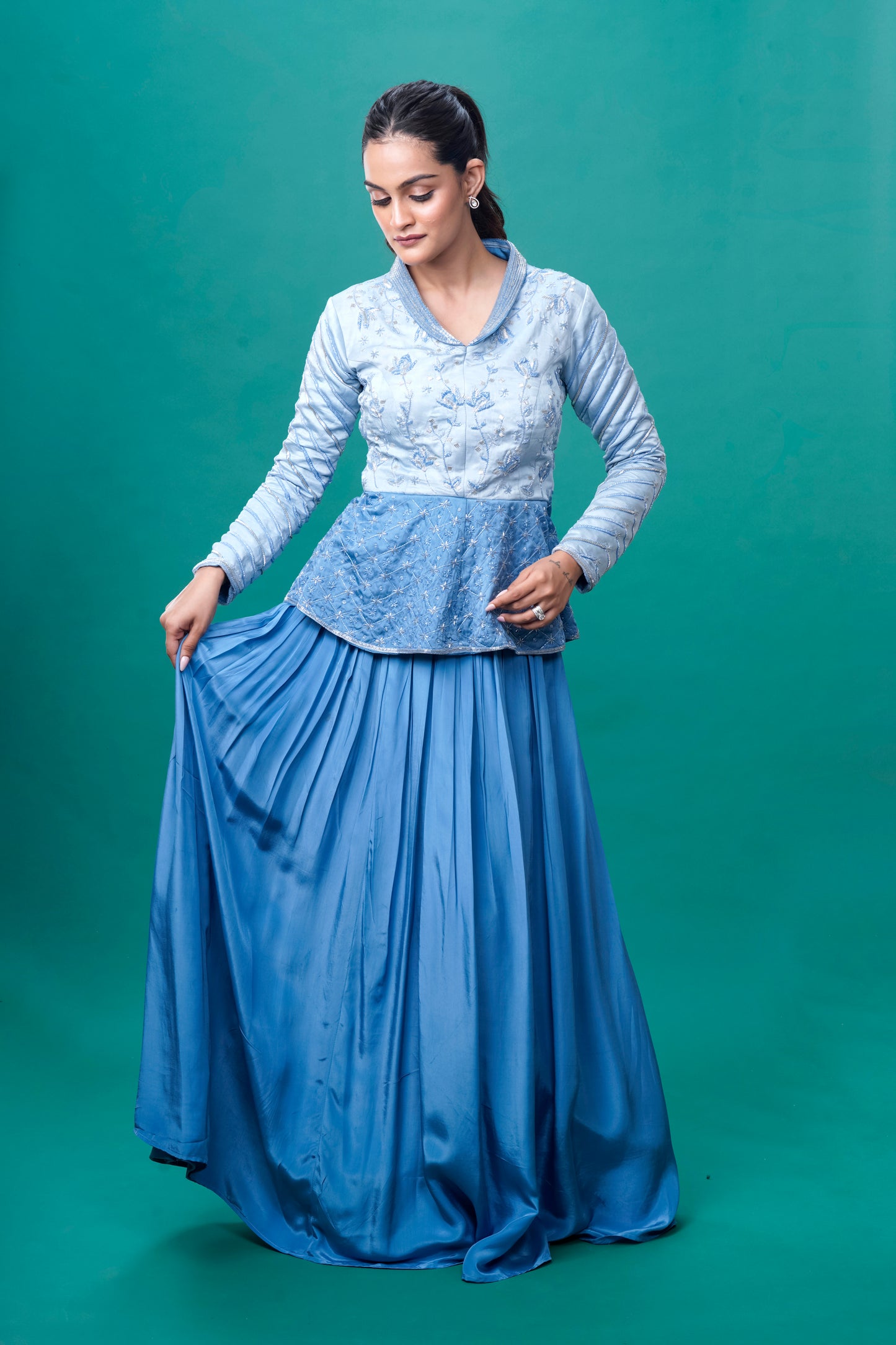 Nairab Skirt Set