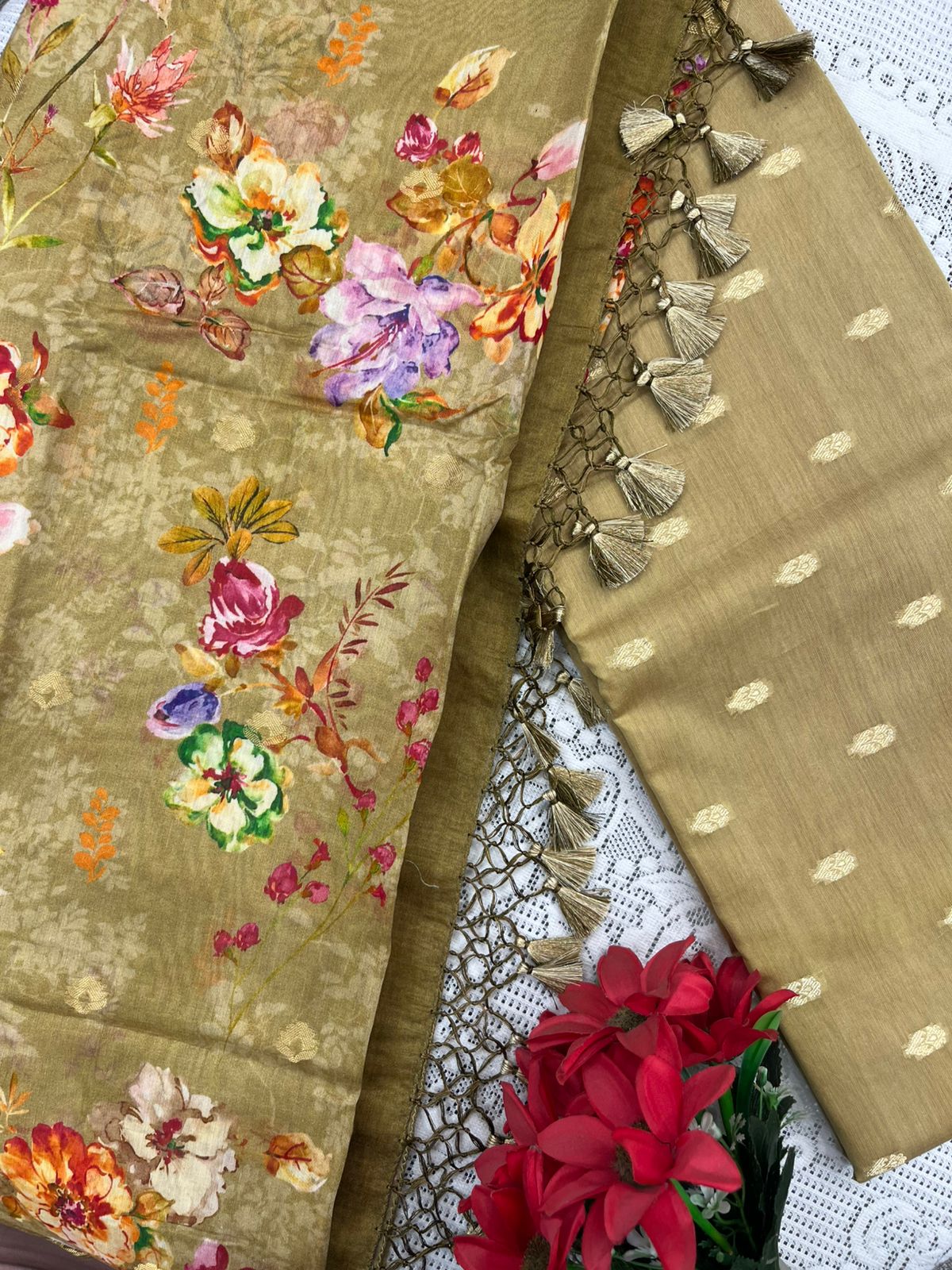 Banarasi Suit Set (Beige)