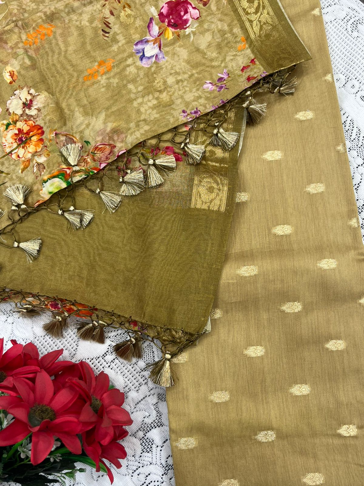 Banarasi Suit Set (Beige)