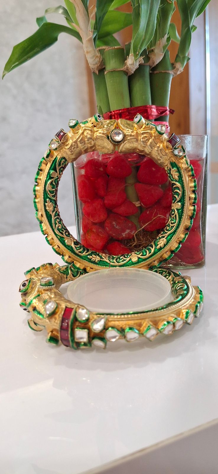 Rajwadi Kundan Meenakari Kada
